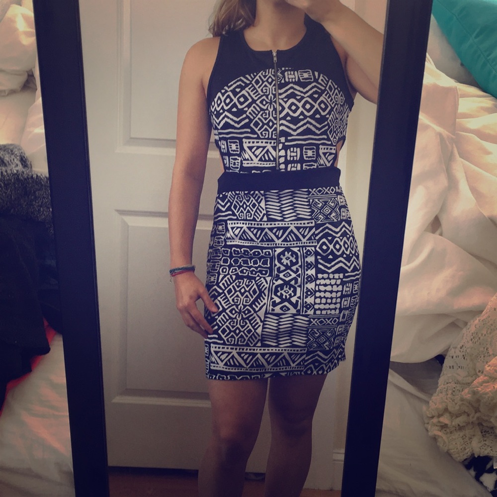 La hearts black and white dress